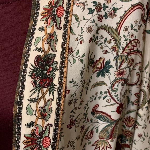 2 for $20🍒 🌺Floral Kimono Top🌺 - Picture 4 of 9